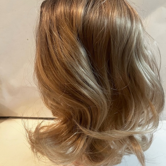 Smile Everyday Blonde Wig Human Hair Blend - Picture 4 of 8